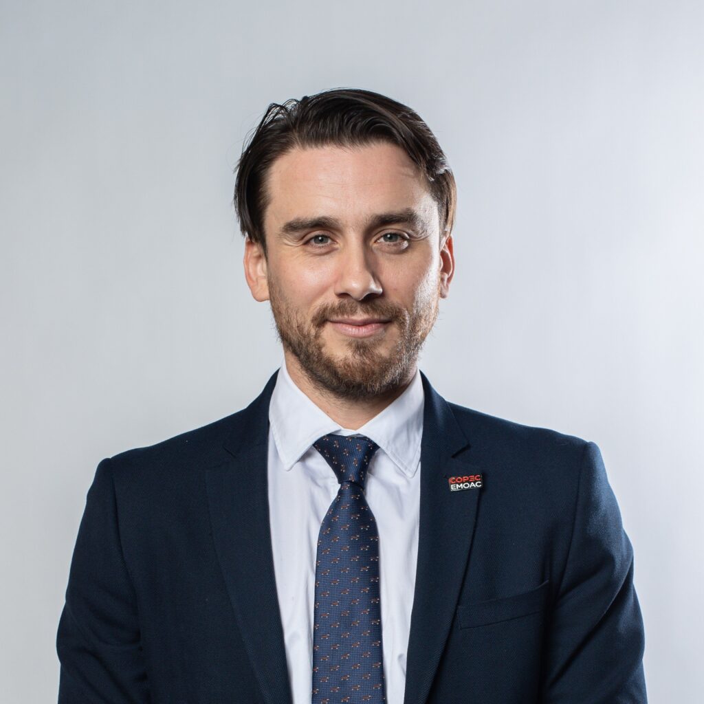 Mauricio Olivares